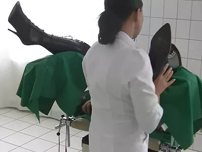 ویدئوی آماتور روسی آن را مانند یک حرفه ای می داستان سکس بازی گیرد (ساندرا لوبرک)